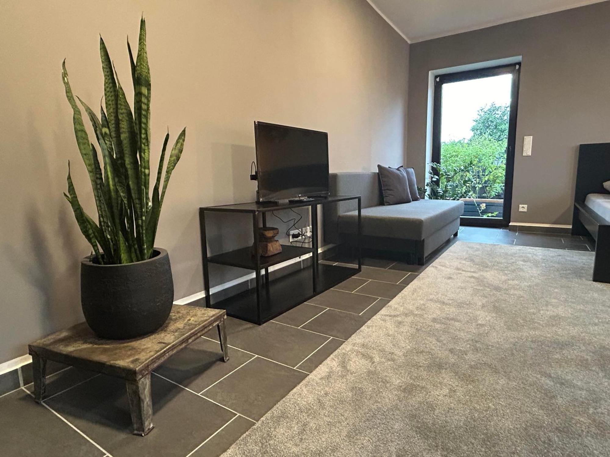 Cosy Bungalow-Apartment In Ruhiger Toplage - Naehe Duesseldorf 크레펠트 외부 사진