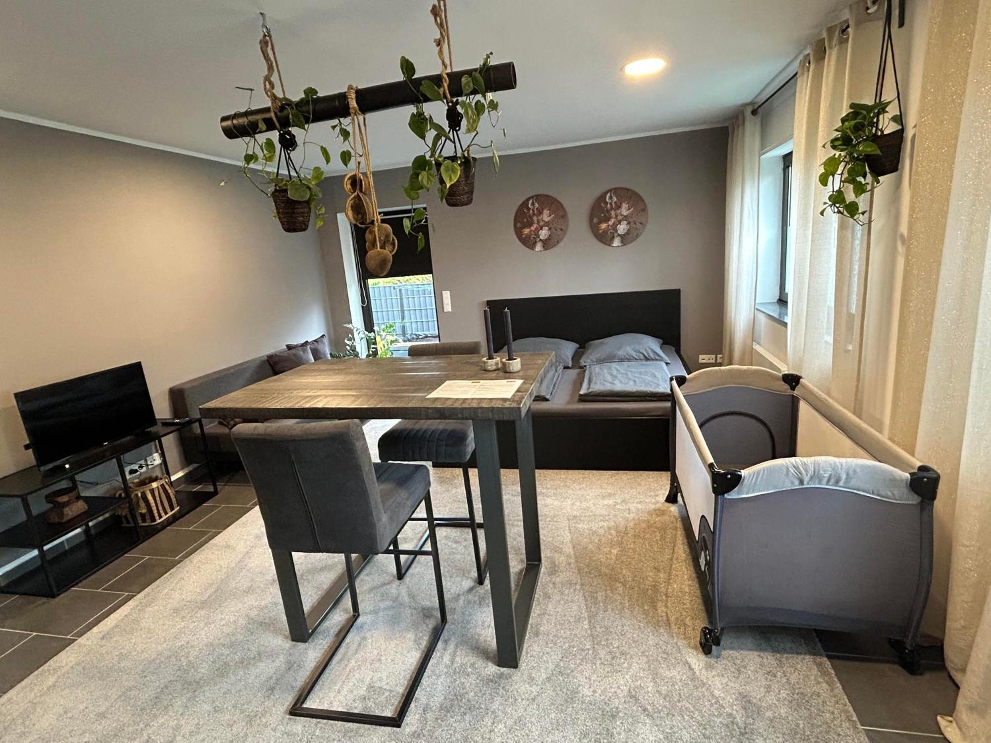 Cosy Bungalow-Apartment In Ruhiger Toplage - Naehe Duesseldorf 크레펠트 외부 사진